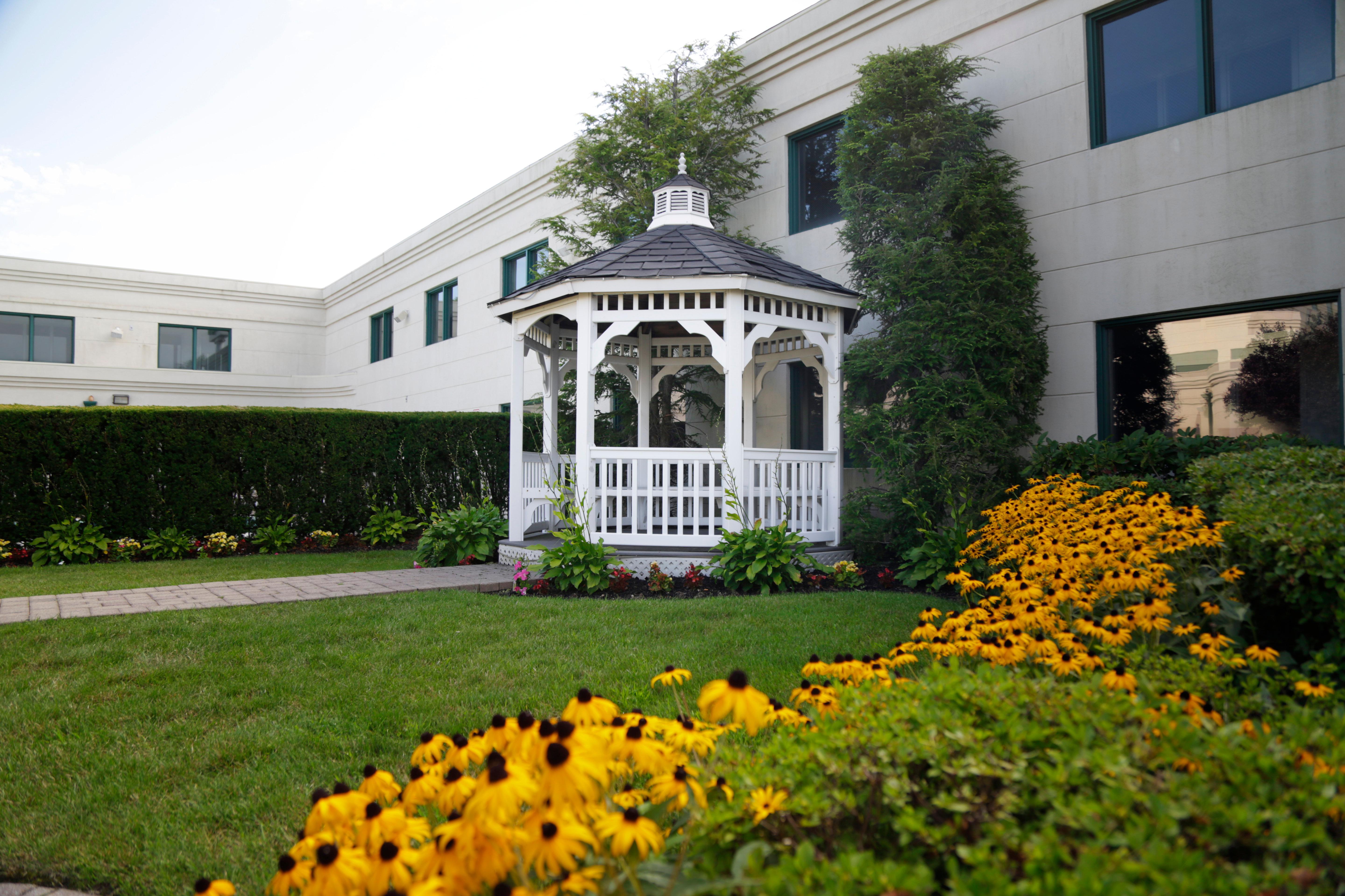 Hotel Holiday Plainview-long Island By Ihg 3*
