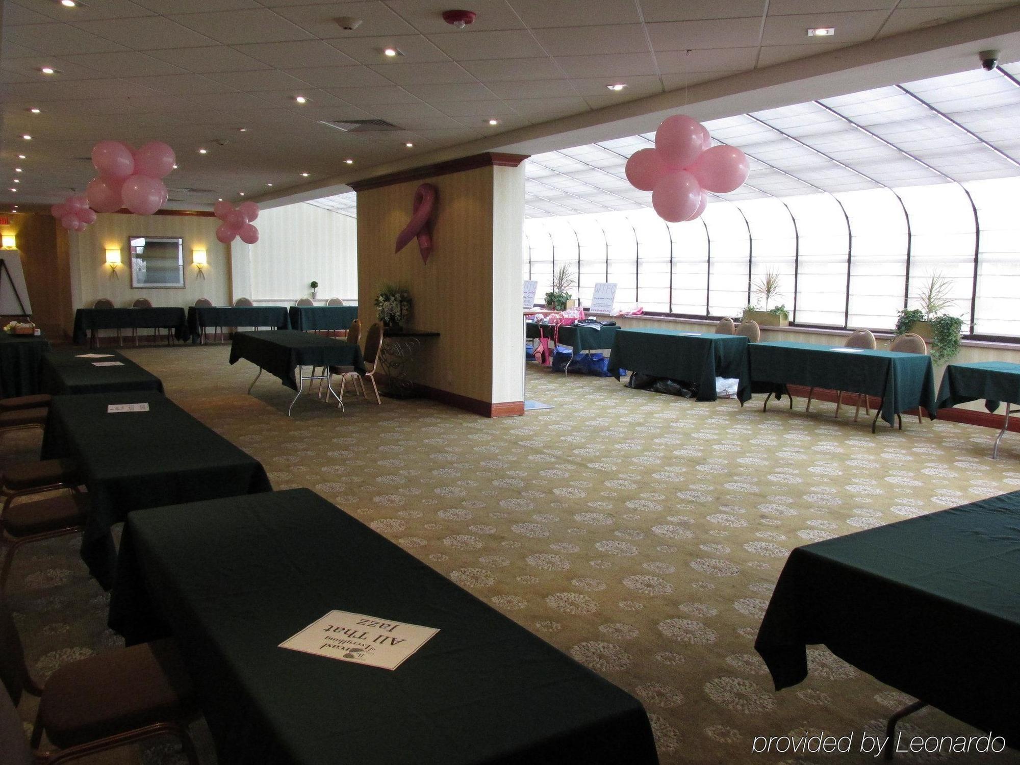 Plainview-long Island By Ihg Plainview